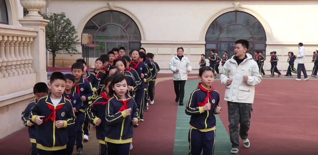 尊龙·凯时(官网)人生就是博!