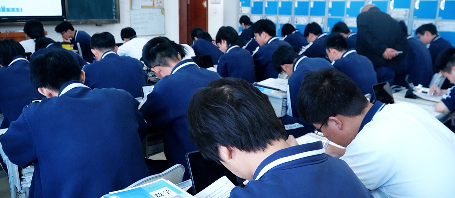 尊龙·凯时(官网)人生就是博!