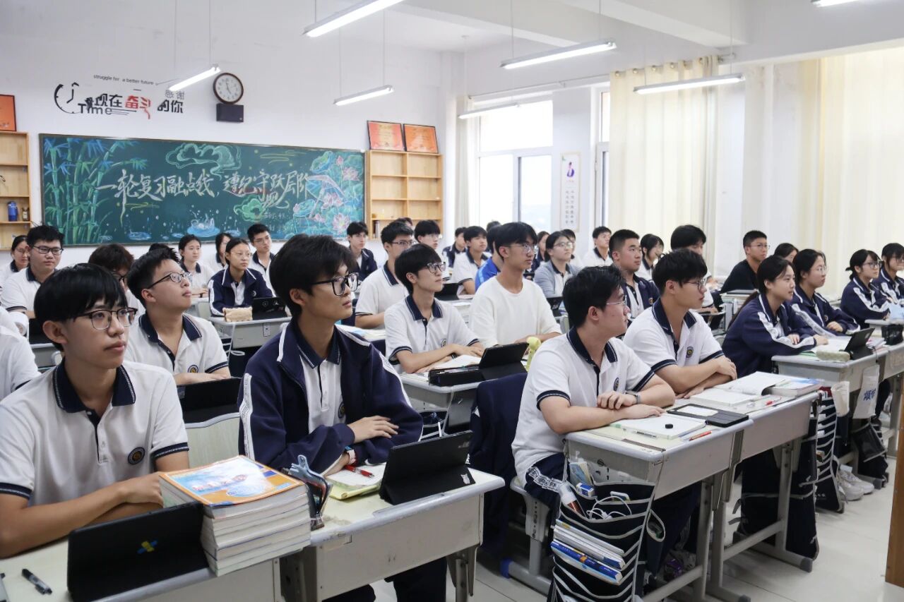 尊龙·凯时(官网)人生就是博!